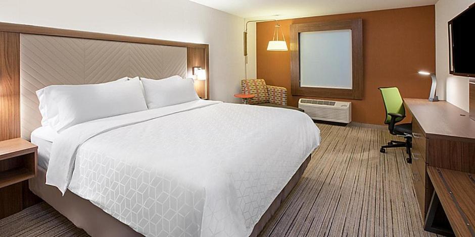 Holiday Inn Express & Suites - Staunton By Ihg Zewnętrze zdjęcie