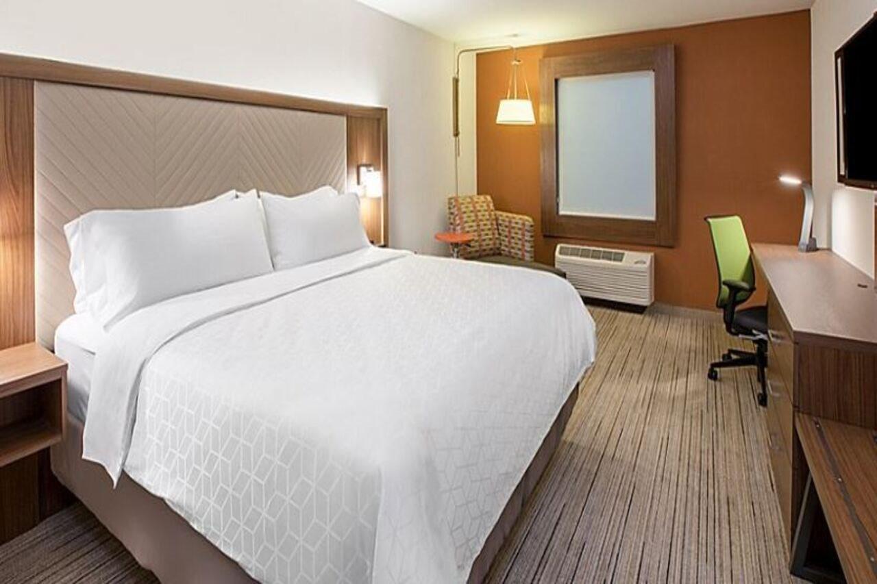 Holiday Inn Express & Suites - Staunton By Ihg Zewnętrze zdjęcie